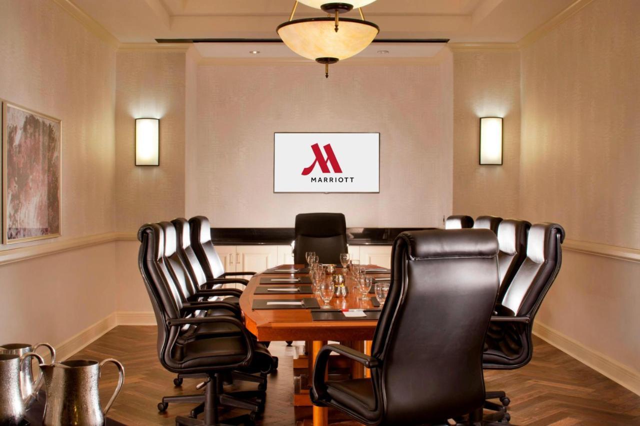 Denver Airport Marriott At Gateway Park Hotel Aurora