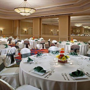 Denver Airport Marriott At Gateway Park 3*