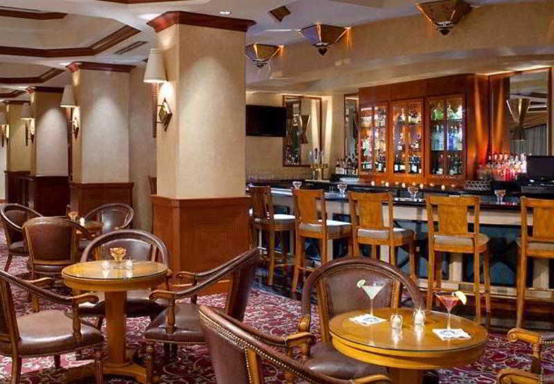 Denver Airport Marriott At Gateway Park 3*